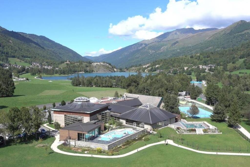 Vue Panoramique Sur Les Pyrenees Apartment Saint-Lary-Soulan Exterior foto